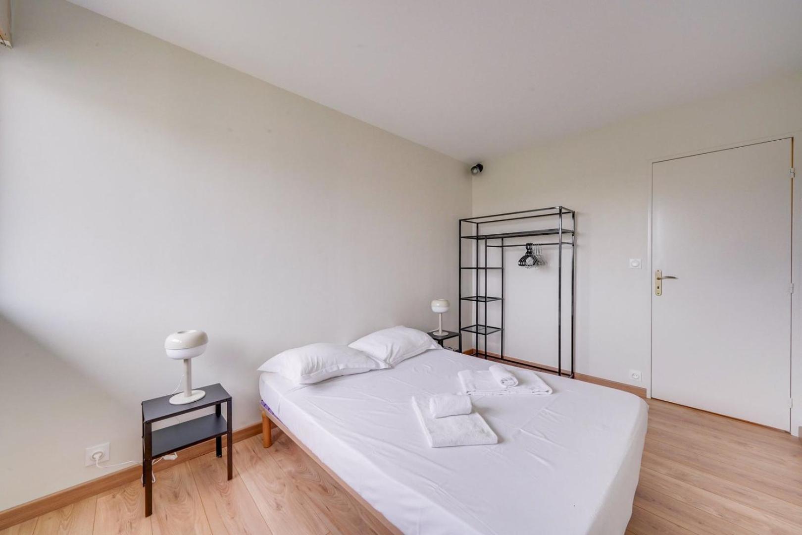 Nice Apartment With Balcony St Genes And Parking Bordeaux Exterior foto